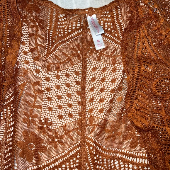 Lightweight crotchet cardigan - Picture 2 of 2